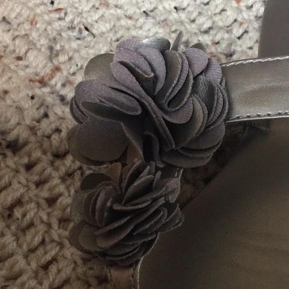 Silver Flip Flops/Sandals - Picture 5 of 5